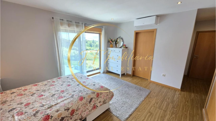 Apartamento T2 para Venda em Aradas Foto 22