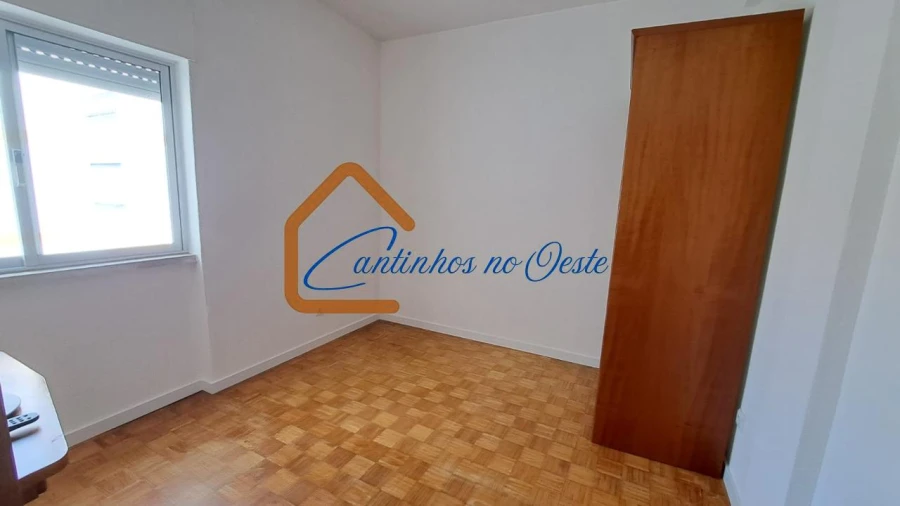 Apartamento T2 para Arrendamento em Caldas da Rainha - Santo Onofre e Serra do Bouro Foto 8