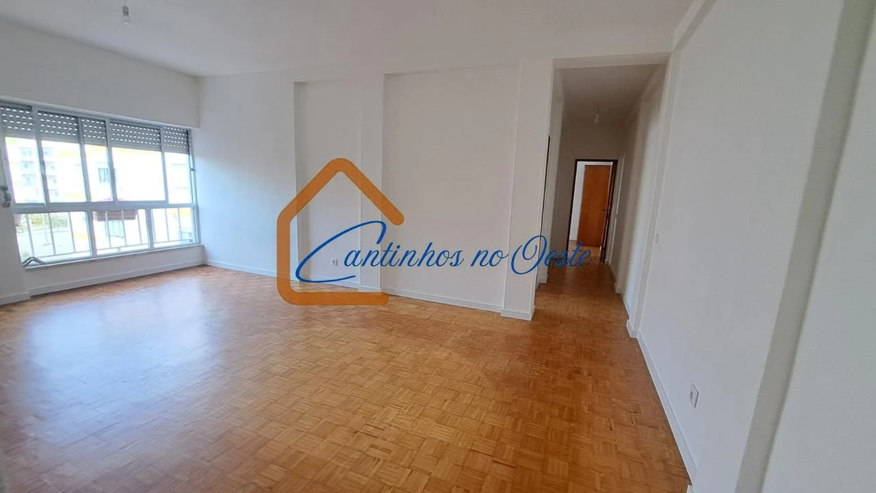 Apartamento T2 para Arrendamento em Caldas da Rainha - Santo Onofre e Serra do Bouro Foto 4