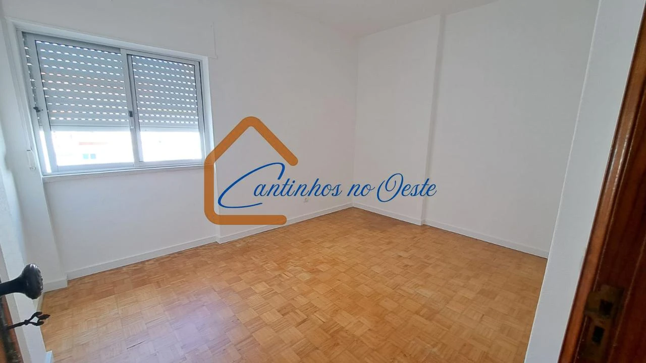 Apartamento T2 para Arrendamento em Caldas da Rainha - Santo Onofre e Serra do Bouro Foto 6
