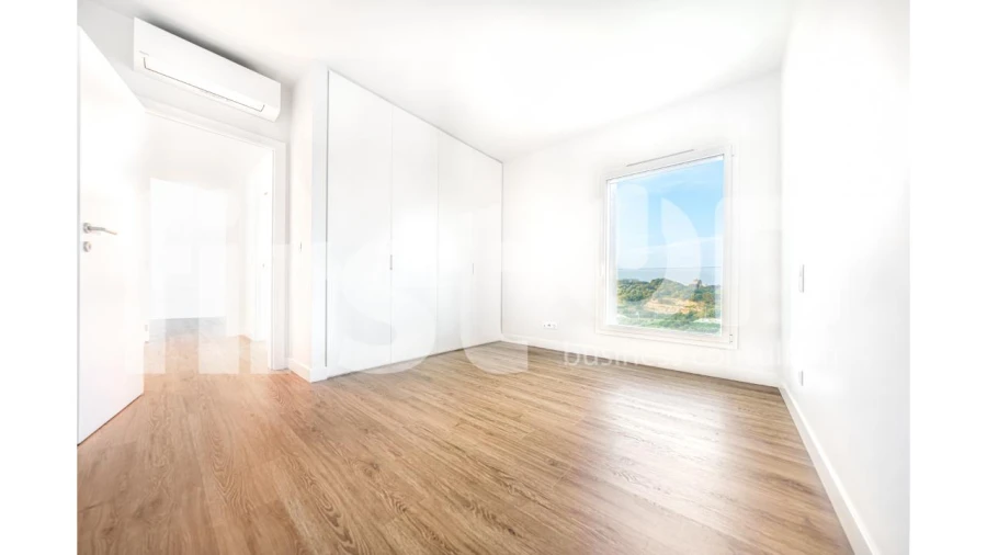 Apartamento T4 para Arrendamento em Areeiro Foto 11