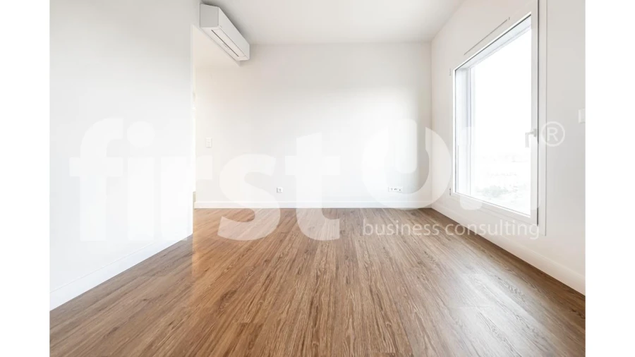 Apartamento T4 para Arrendamento em Areeiro Foto 14