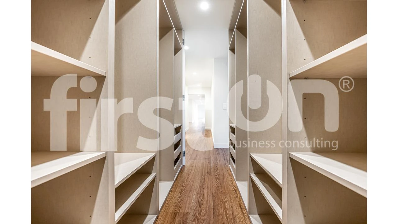 Apartamento T4 para Arrendamento em Areeiro Foto 13
