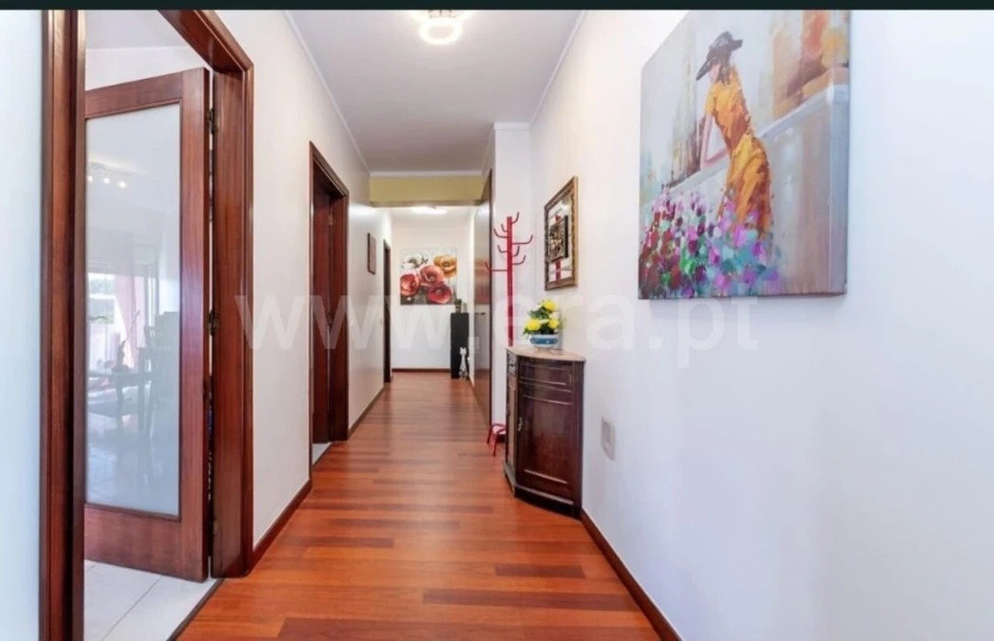 Apartamento T2 para Venda em Santa Maria de Lamas Foto 1