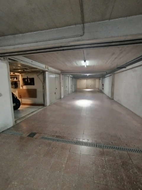 Garagem para Venda em Cacém e São Marcos