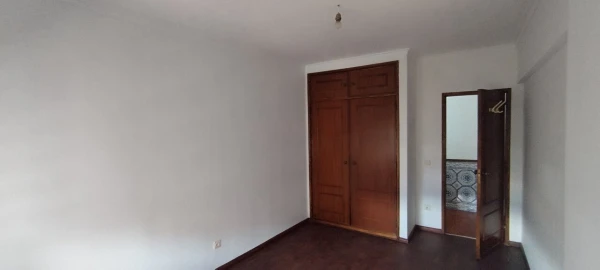 Apartamento T1 para Venda em Agualva e Mira-Sintra