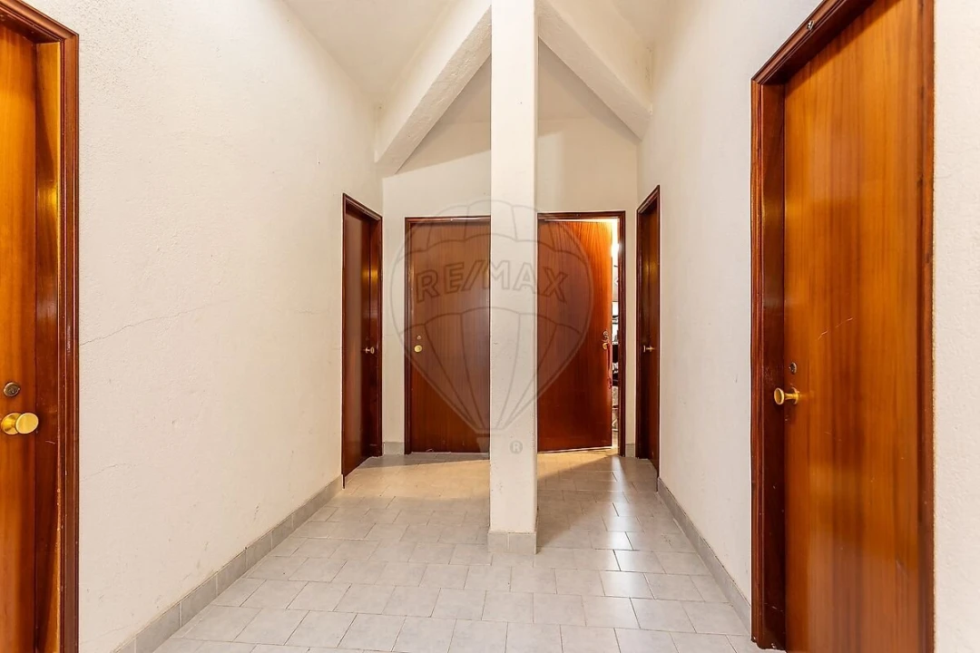 Apartamento T3 para Venda em Agualva e Mira-Sintra Foto 21