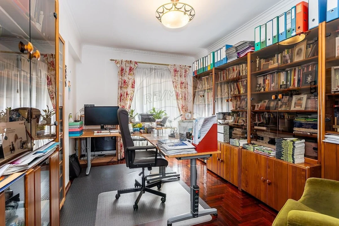 Apartamento T3 para Venda em Agualva e Mira-Sintra Foto 17