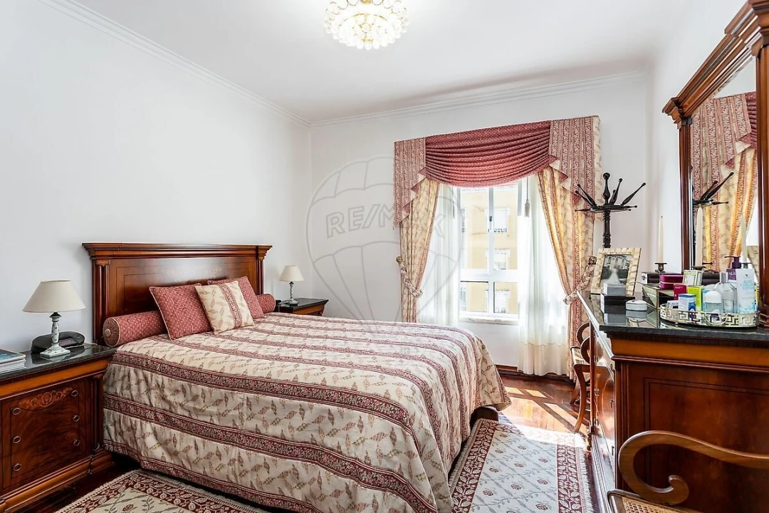 Apartamento T3 para Venda em Agualva e Mira-Sintra Foto 18