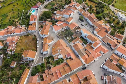 Moradia T3 para Venda em São Bartolomeu do Outeiro e Oriola