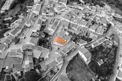 Moradia T3 para Venda em São Bartolomeu do Outeiro e Oriola