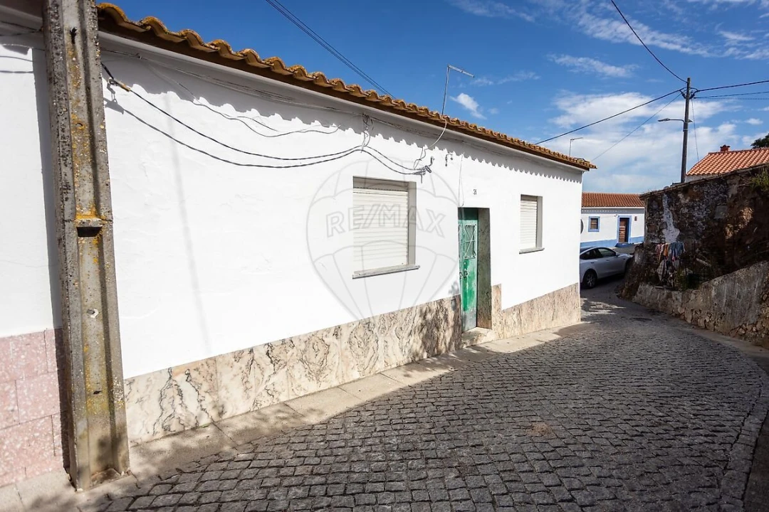 Moradia T3 para Venda em São Bartolomeu do Outeiro e Oriola Foto 5