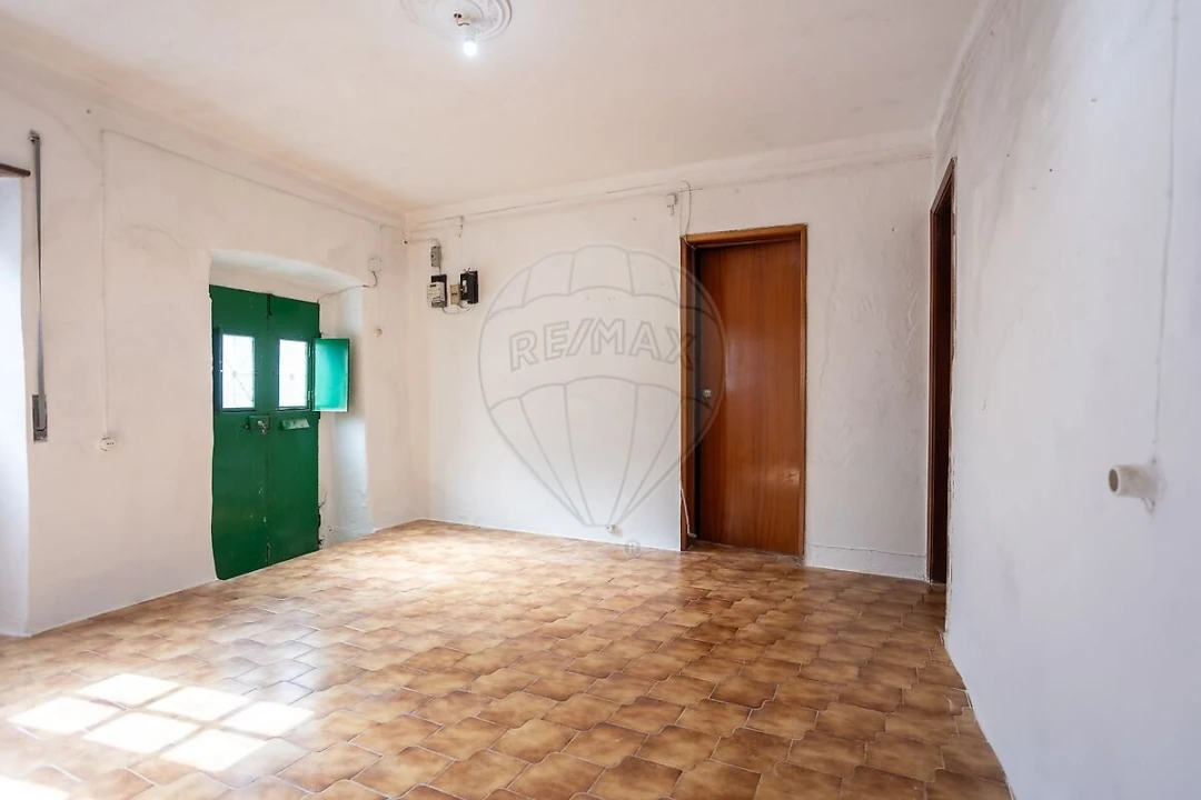 Moradia T3 para Venda em São Bartolomeu do Outeiro e Oriola Foto 7