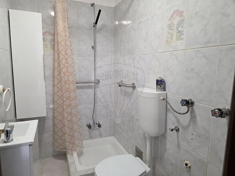 Moradia T4 para Venda em Souto Foto 8