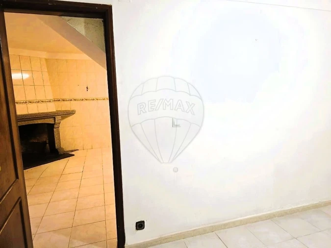 Moradia T4 para Venda em Souto Foto 6