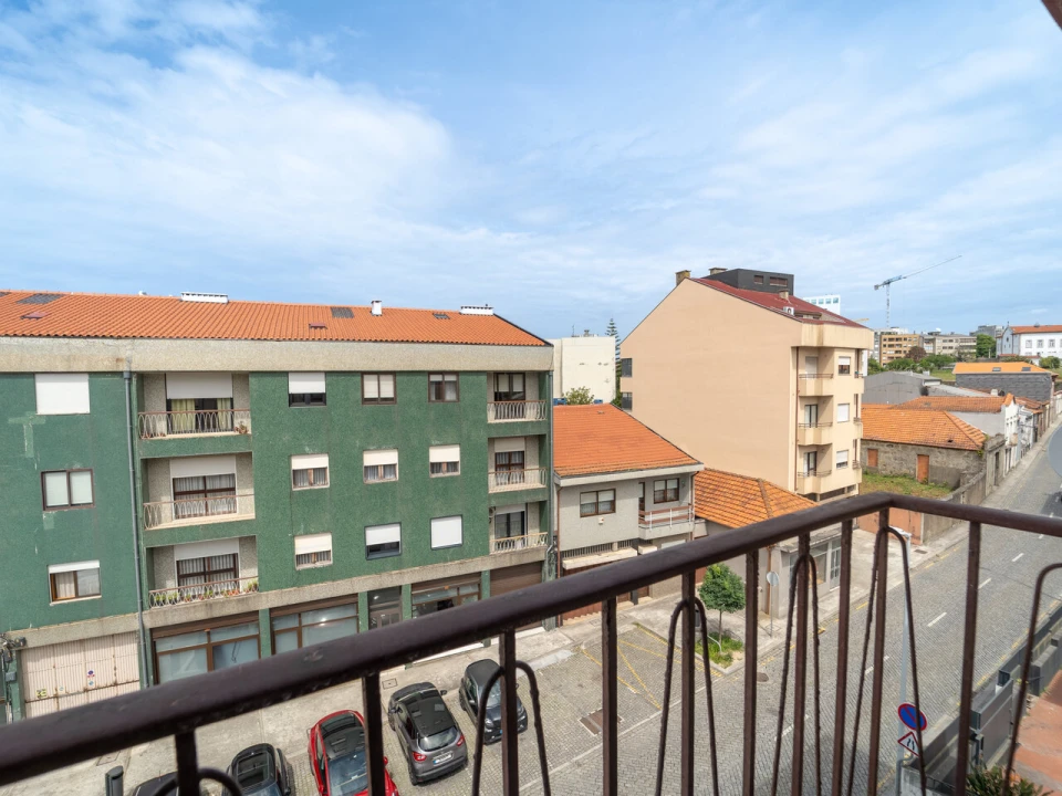 Apartamento T3 para Venda em Lordelo do Ouro e Massarelos Foto 32