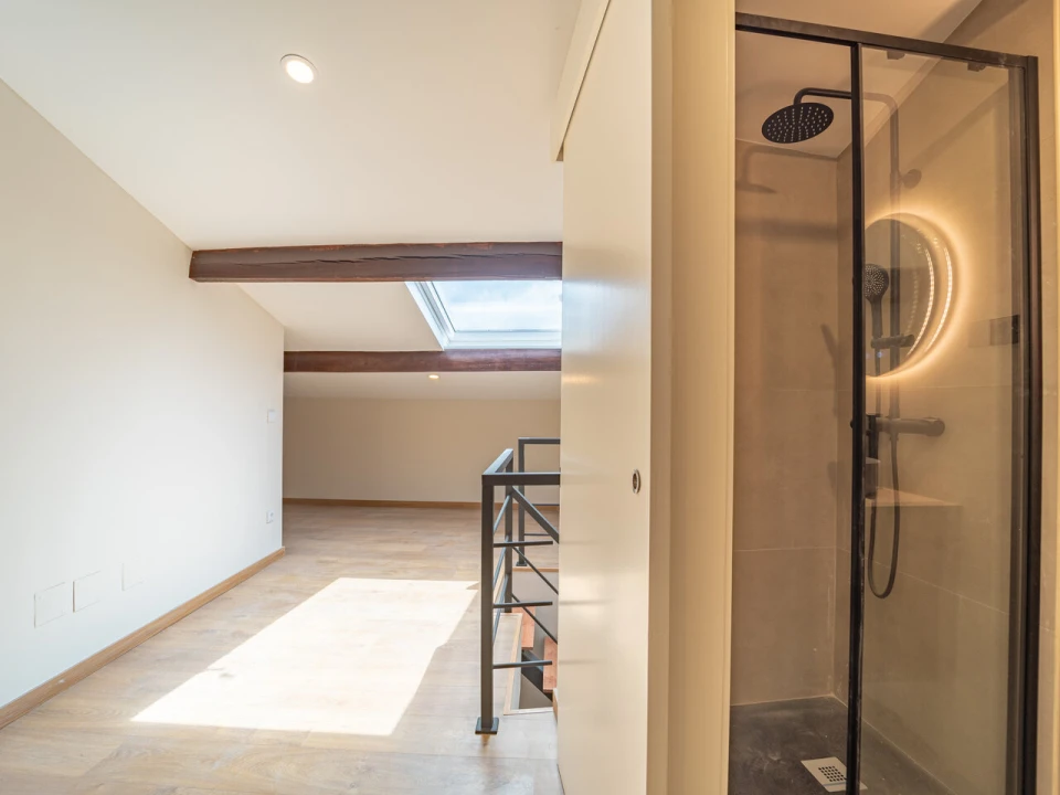 Apartamento T3 para Venda em Lordelo do Ouro e Massarelos Foto 29
