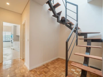 Apartamento T3 para Venda em Lordelo do Ouro e Massarelos