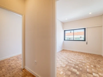 Apartamento T3 para Venda em Lordelo do Ouro e Massarelos