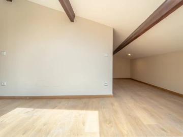 Apartamento T3 para Venda em Lordelo do Ouro e Massarelos