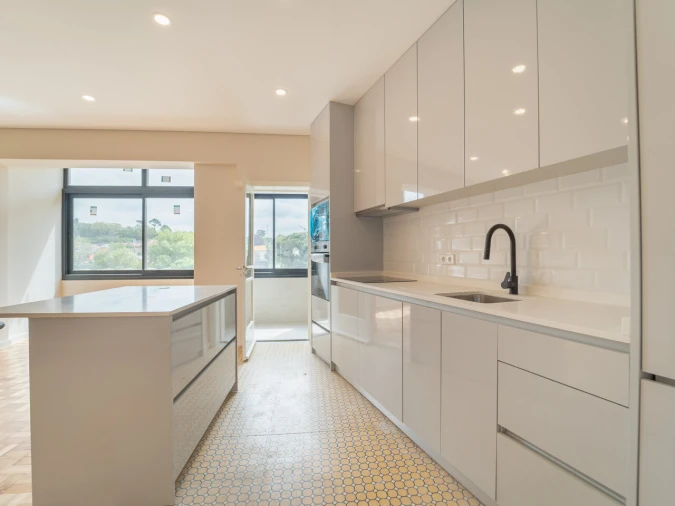 Apartamento T3 para Venda em Lordelo do Ouro e Massarelos Foto 5