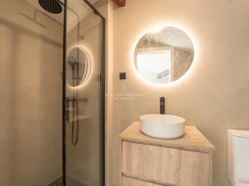 Apartamento T3 para Venda em Lordelo do Ouro e Massarelos