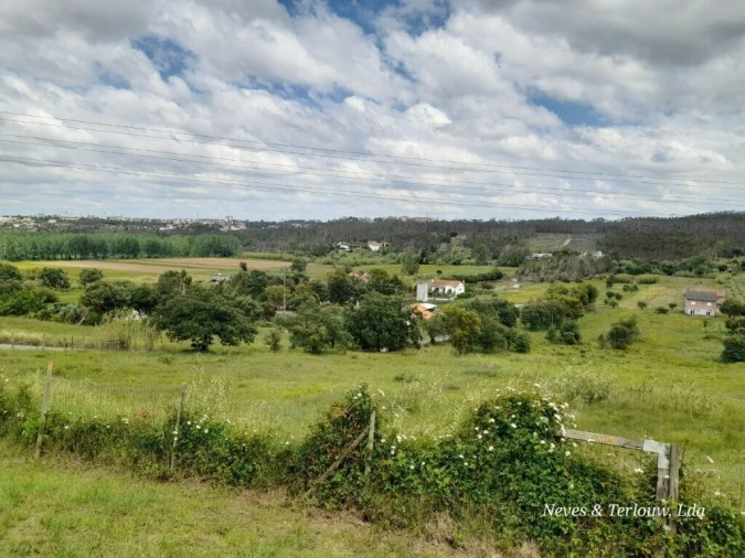 Moradia T3 para Venda em Parceiros e Azoia Foto 39