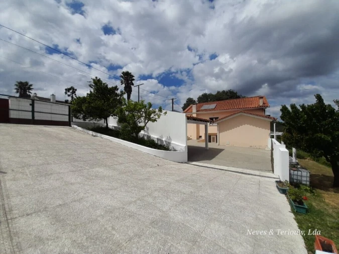 Moradia T3 para Venda em Parceiros e Azoia Foto 35
