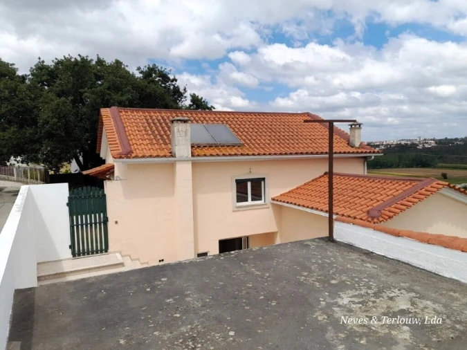 Moradia T3 para Venda em Parceiros e Azoia Foto 29