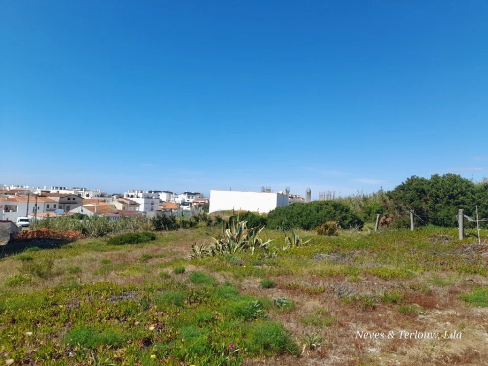 Terreno para Venda em Coimbrão Foto 8