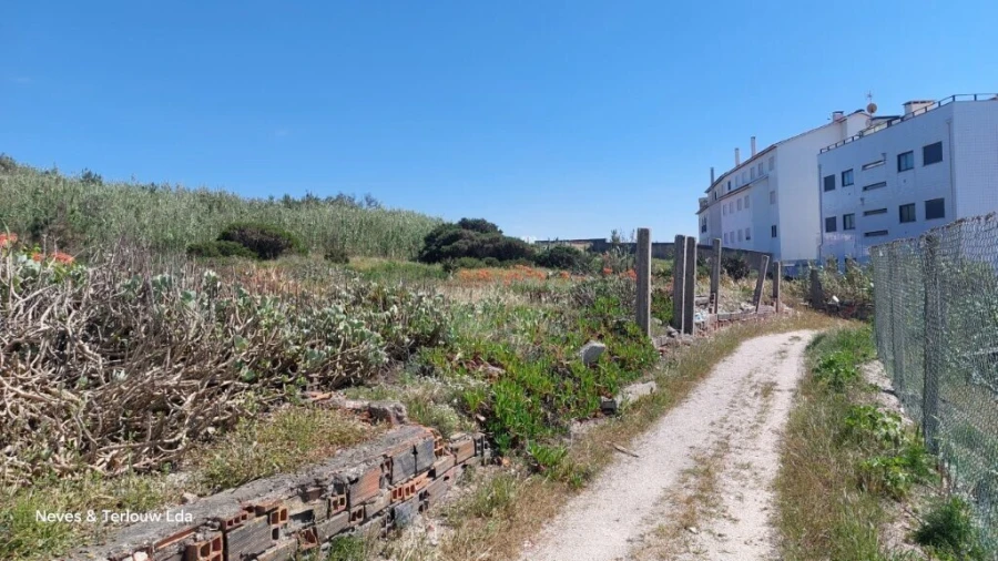 Terreno para Venda em Coimbrão Foto 12