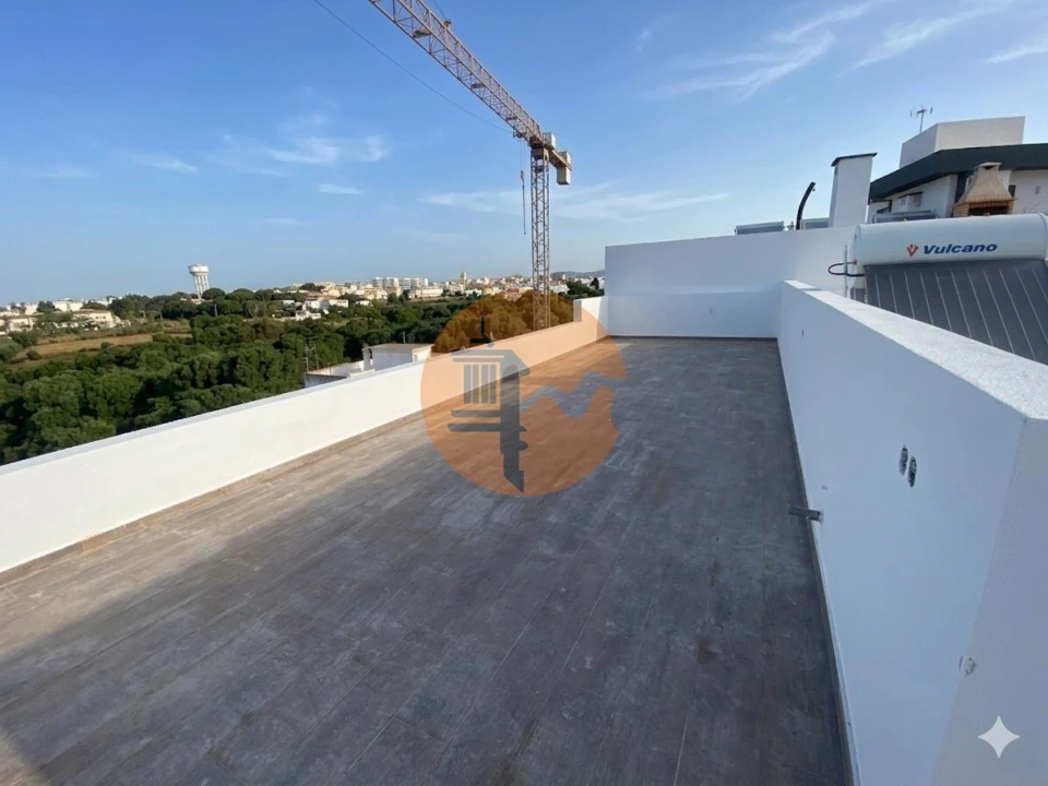 Apartamento T1 para Venda em Quelfes Foto 27