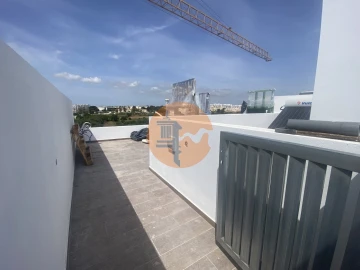 Apartamento T1 para Venda em Quelfes