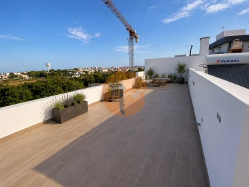 Apartamento T1 para Venda em Quelfes