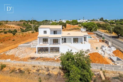 Moradia T6 para Venda em Guia