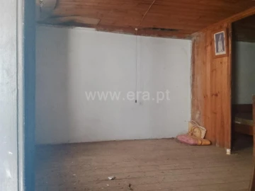 Moradia T0 para Venda em São Jorge da Beira