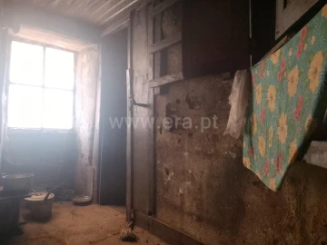 Moradia T0 para Venda em São Jorge da Beira