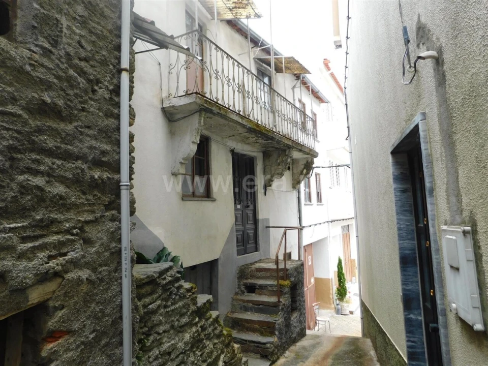 Moradia T0 para Venda em Barroca Foto 2