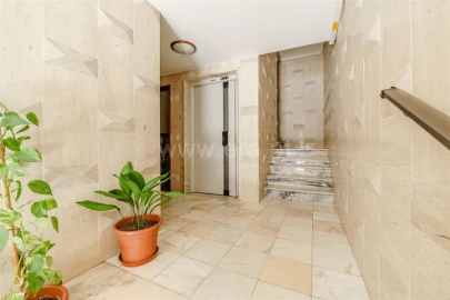Apartamento T2 para Venda em Fundão, Valverde, Donas, A. Joanes, A. Nova Cabo