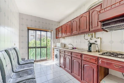 Apartamento T2 para Venda em Fundão, Valverde, Donas, A. Joanes, A. Nova Cabo