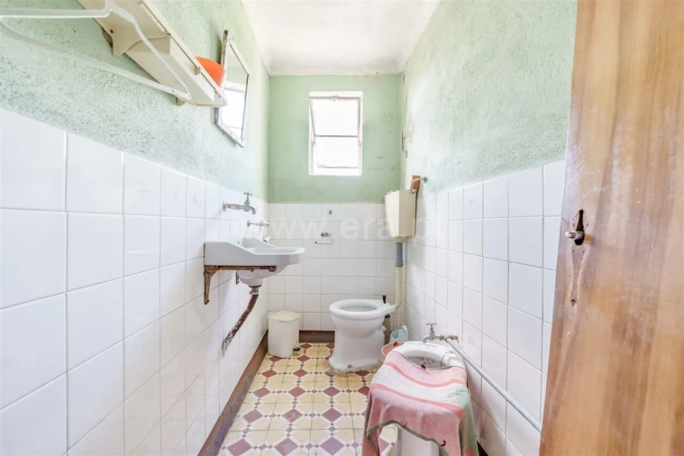 Moradia T2 para Venda em Casegas e Ourondo Foto 4