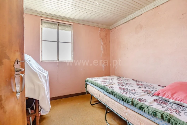 Moradia T2 para Venda em Casegas e Ourondo Foto 10