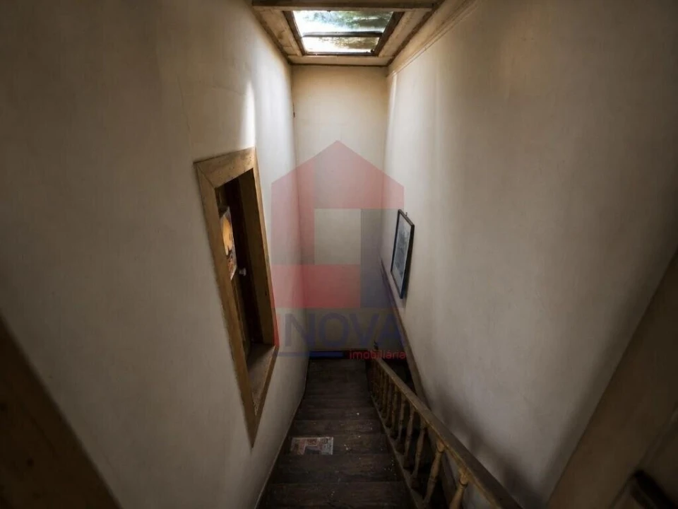 Moradia T7 para Venda em Pico de Regalados, Gondiães e Mós Foto 14