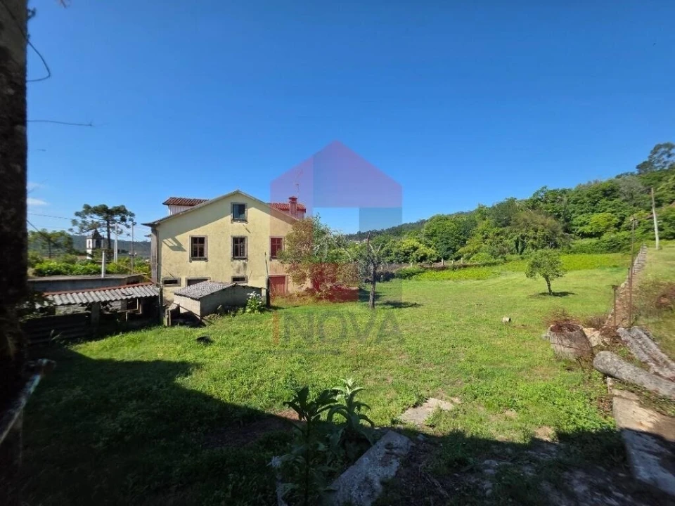 Moradia T7 para Venda em Pico de Regalados, Gondiães e Mós Foto 27