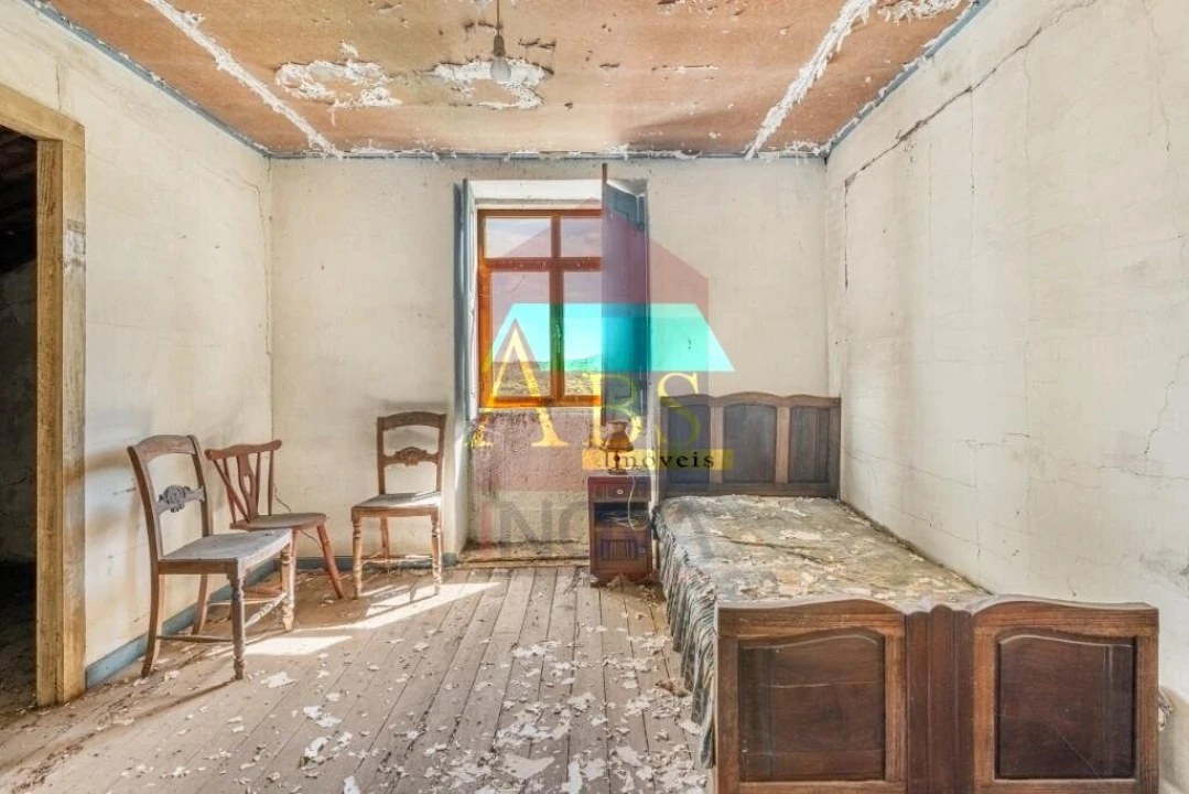 Moradia T7 para Venda em Pico de Regalados, Gondiães e Mós Foto 14