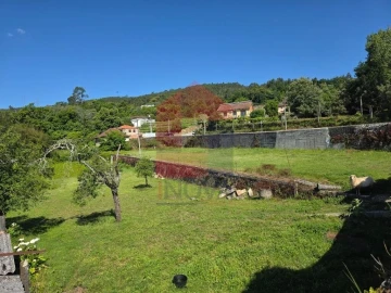 Moradia T7 para Venda em Pico de Regalados, Gondiães e Mós