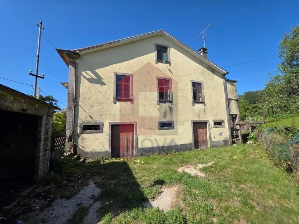 Moradia T7 para Venda em Pico de Regalados, Gondiães e Mós Foto 28