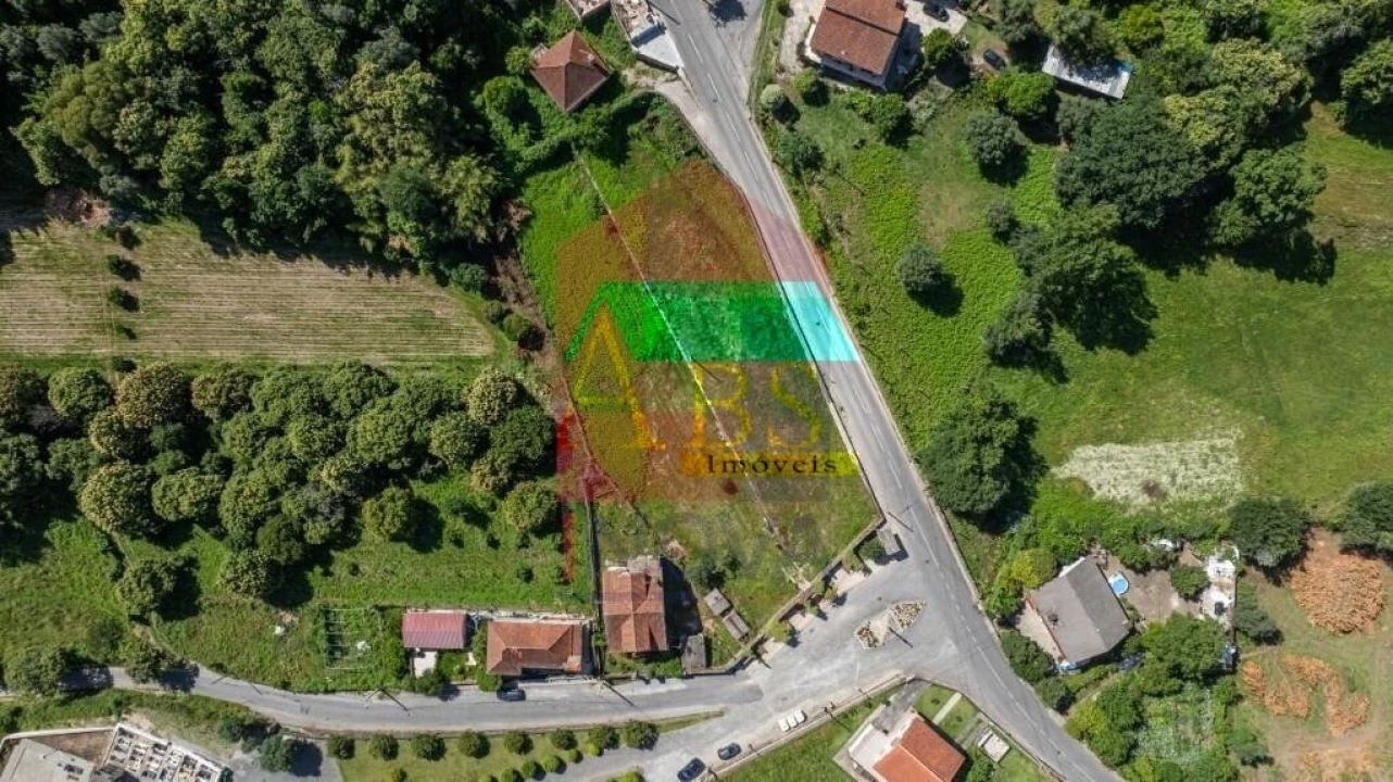 Moradia T7 para Venda em Pico de Regalados, Gondiães e Mós Foto 25