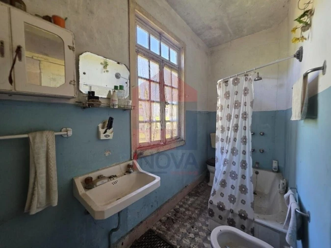 Moradia T7 para Venda em Pico de Regalados, Gondiães e Mós Foto 10