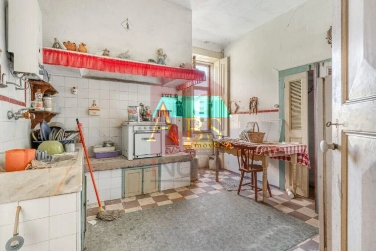 Moradia T7 para Venda em Pico de Regalados, Gondiães e Mós Foto 3